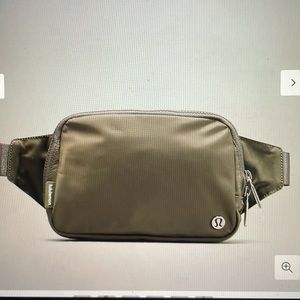 Lululemon Everywhere Belt Bag - Large 2L